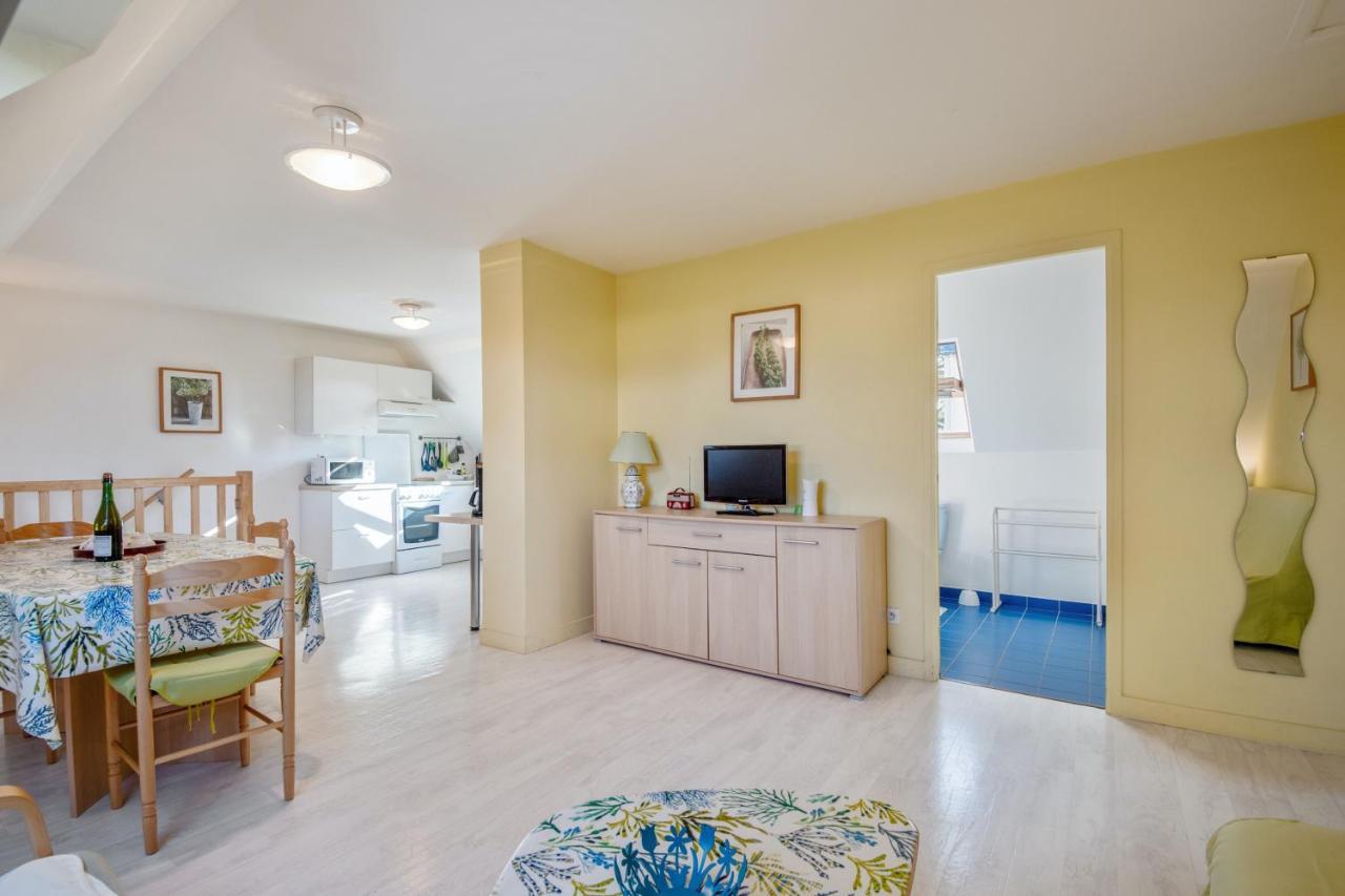 Appartement Confortable Avec Terrasse A Arzon 60 M² Buitenkant foto